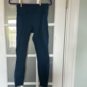 lululemon athletica Green Jasper Fleece legging size 6